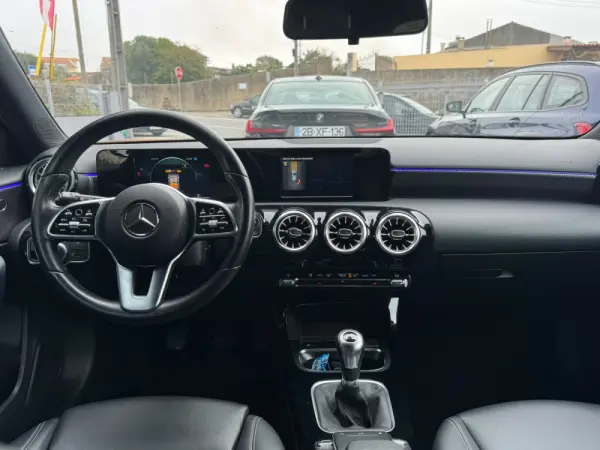 Mercedes-Benz A 180 d Advanced Progressive 18