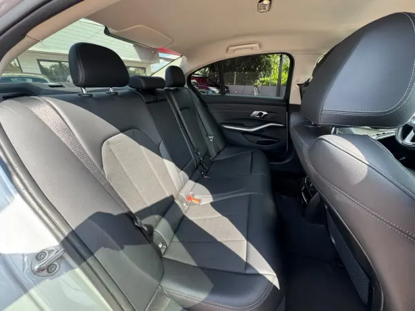 BMW 318 d Line Luxury 29