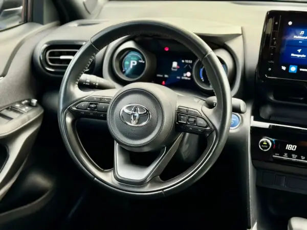 Toyota Yaris Cross 1.5 HDF Comfort 14