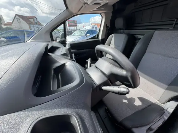 Peugeot Partner Outro 9