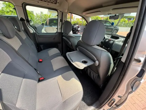 Citroen Berlingo 1.4i Multispace 19