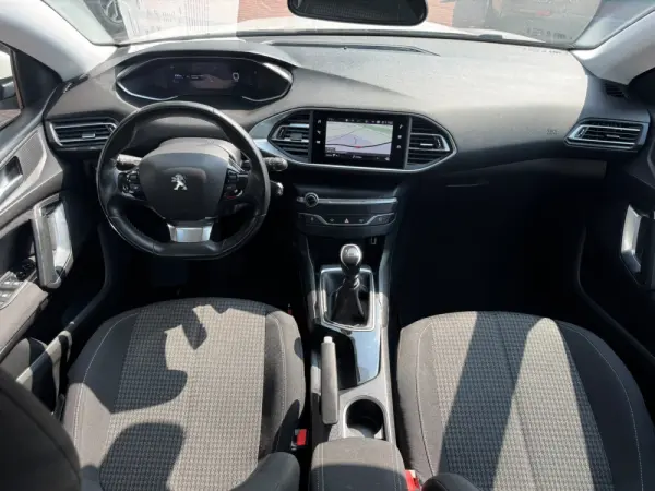 Peugeot 308 SW 1.2 PureTech Active Pack 10