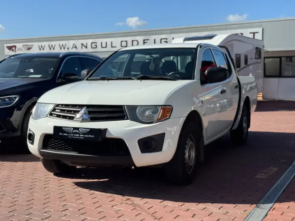 Mitsubishi L200 2.5 DI-D CD In.AC Low Rider 2WD 24