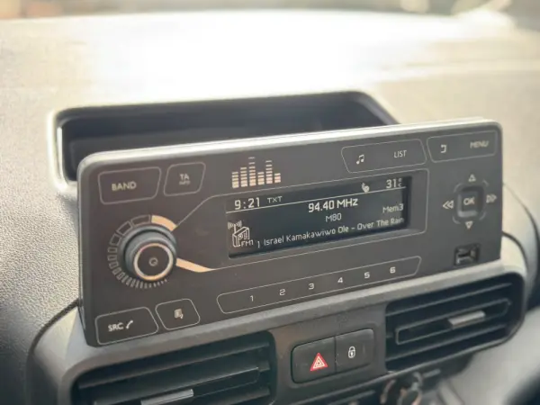 Peugeot Partner Outro 15