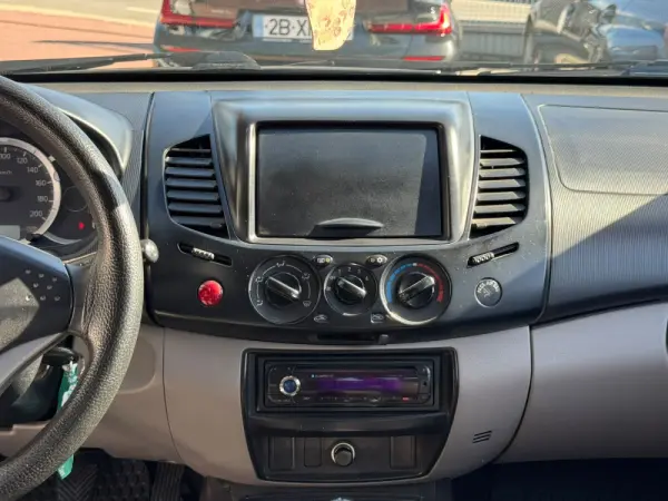 Mitsubishi L200 2.5 DI-D CD In.AC Low Rider 2WD 12