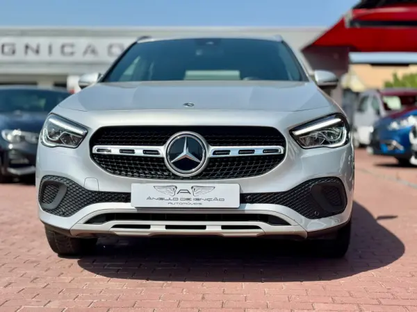 Mercedes-Benz GLA 200 d 4Matic 8G-DCT Special Edition 3