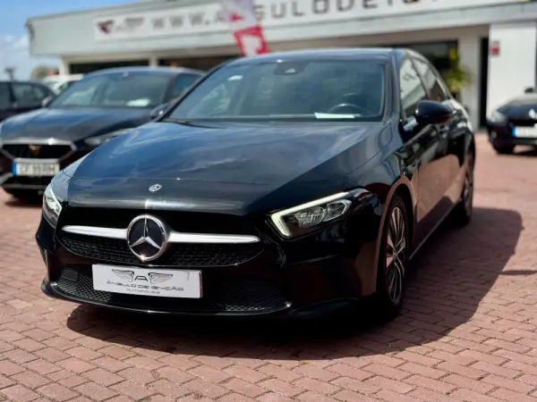 Mercedes-Benz A 180 d Business Solutions 4