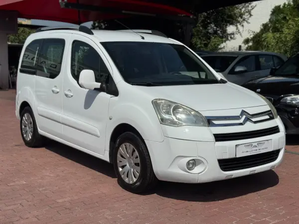 Citroen Berlingo Outro 4