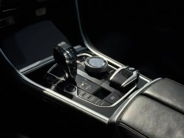 BMW M850i xDrive 20