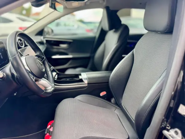 Mercedes-Benz C 200 d 9G-TRONIC Avantgarde Advanced 18