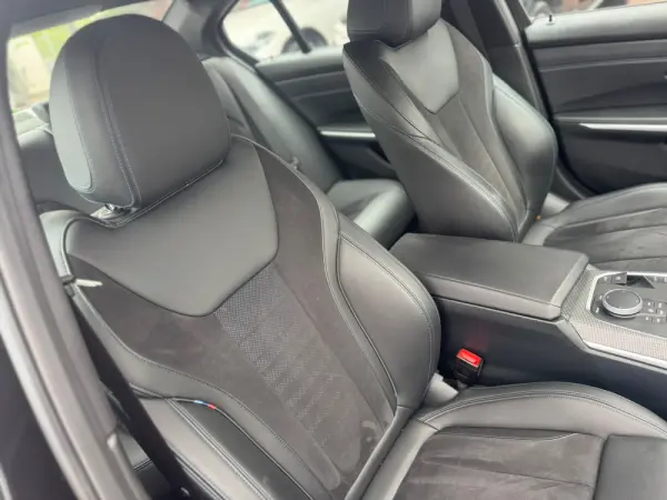 BMW 318 d Pack M 21