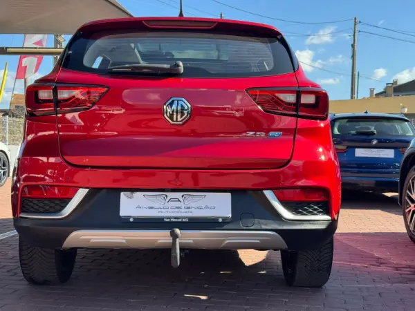 MG ZS Ev Luxury 8