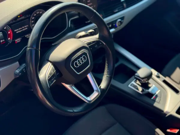 Audi A4 2.0 TDI multitronic Business Line 13