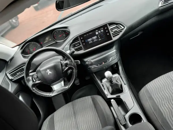 Peugeot 308 1.6 BlueHDi Allure 16