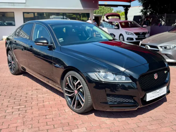 Jaguar XF 20d Aut. R-Sport 5