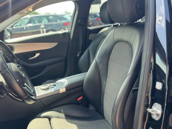 Mercedes-Benz C 300 de T 9G-TRONIC Avantgarde 13