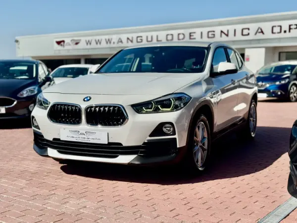 BMW X2 18 d sDrive Auto 3