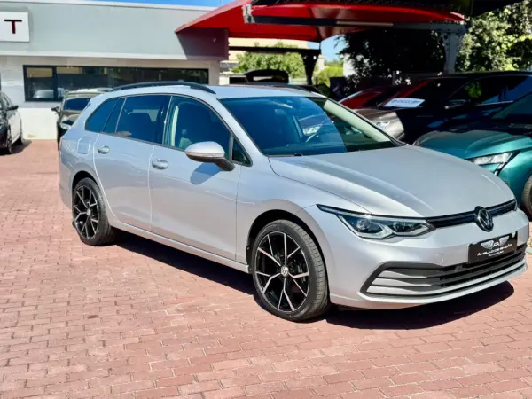 Volkswagen Golf Variant 2.0 TDi Life 3