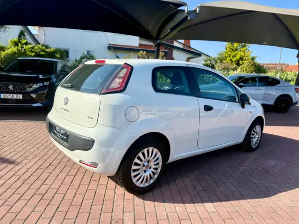 Fiat Punto 1.3 M-Jet Easy Start&Stop 4