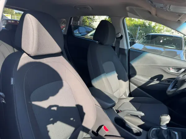 Hyundai Kauai 1.6 CRDi Select 26