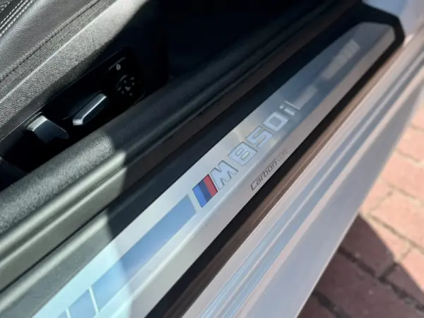 BMW M850i xDrive 25
