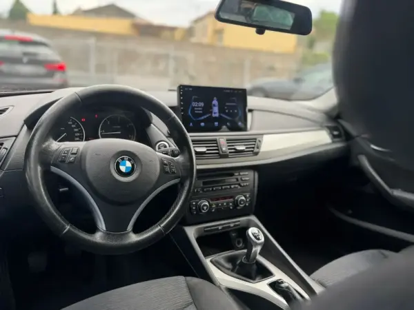 BMW X1 18 d sDrive 15