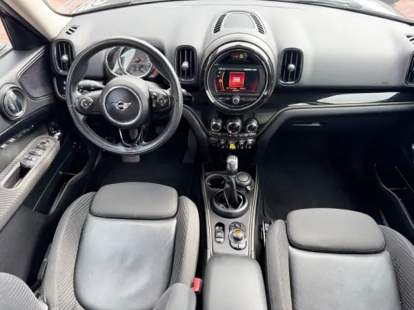 MINI Countryman Cooper SE ALL4 Auto 14