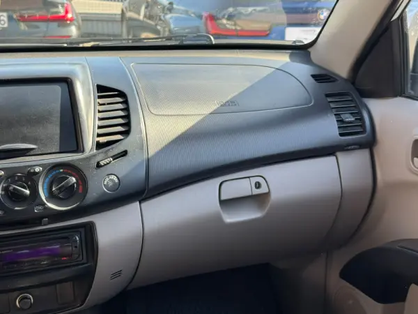 Mitsubishi L200 2.5 DI-D CD In.AC Low Rider 2WD 21