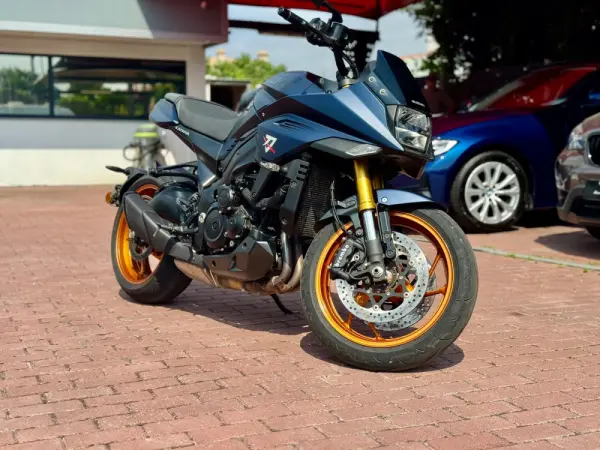 Suzuki Katana Katana neo-retro de alta performance 4