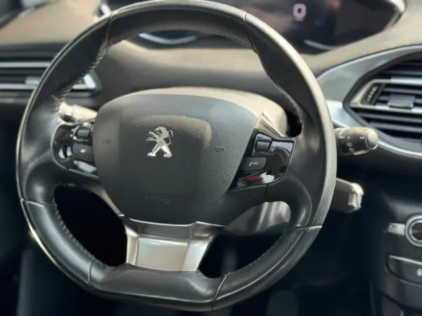 Peugeot 308 SW 1.2 PureTech Active Pack 11