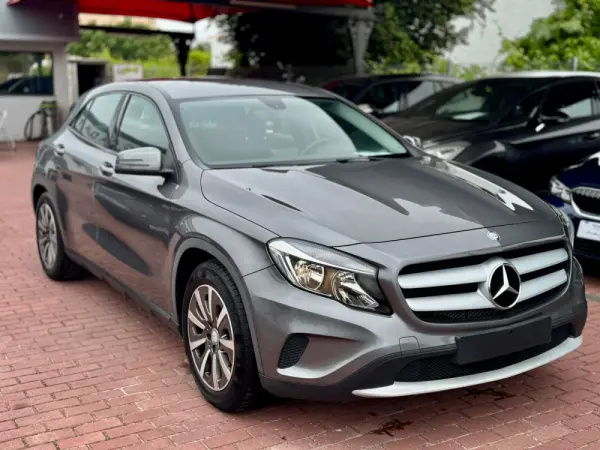 Mercedes-Benz GLA 180 d Style 5