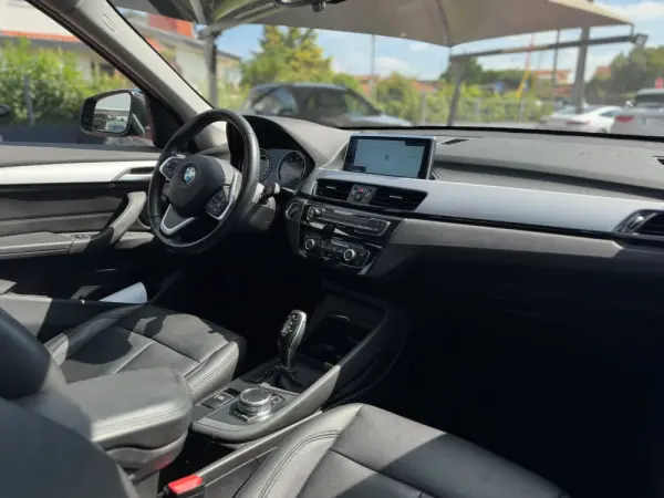 BMW X1 16 d sDrive Corporate Edition Auto 17