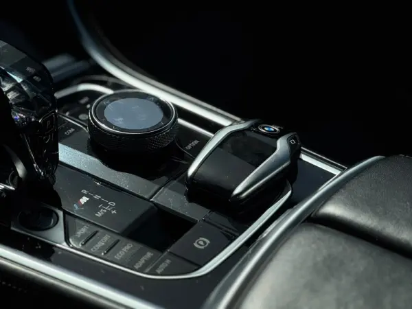 BMW M850i xDrive 19