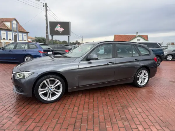 BMW 320 Eficient Dynamics Auto 3