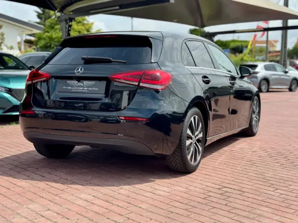 Mercedes-Benz A 180 d Business Solutions 9