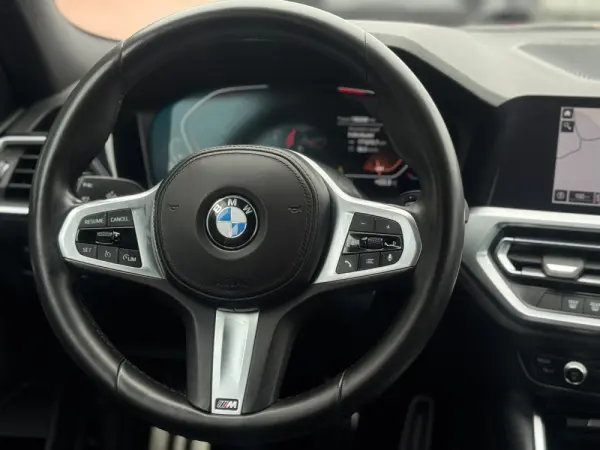 BMW 318 d Pack M 9