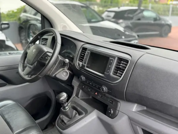 Peugeot Expert L2H1 TwinCab Premium 6