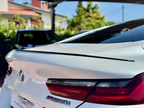 BMW M850i xDrive 9