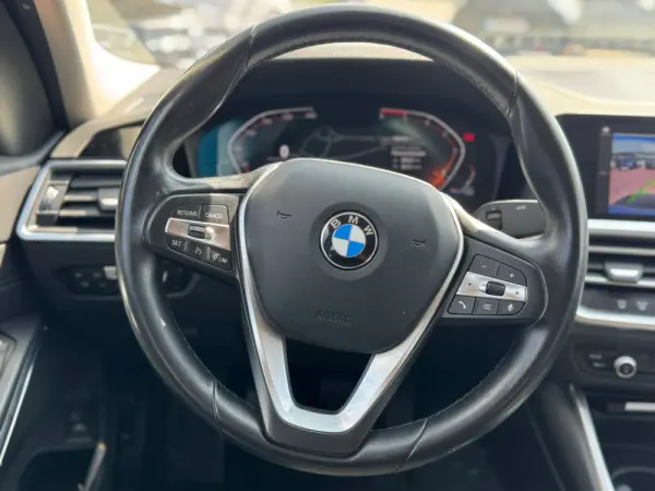BMW 318 d Line Luxury 13