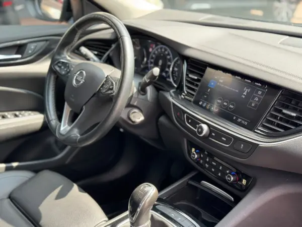 Opel Insignia Grand Sport 1.5 GS Line Plus 20