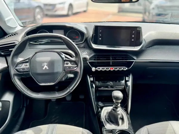 Peugeot 208 1.5 BlueHDi Allure Pack 14