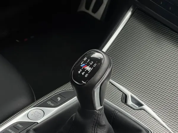 BMW 318 d Pack M 20