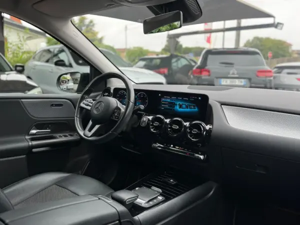 Mercedes-Benz B 200 d 8G-DCT 18