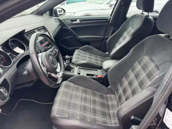 Volkswagen Golf 2.0 TDi GTD 17