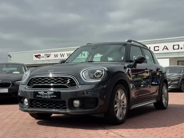 MINI Countryman Cooper SE ALL4 Auto 1