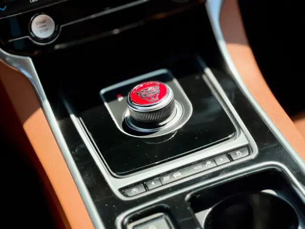 Jaguar XF 20d Aut. R-Sport 17