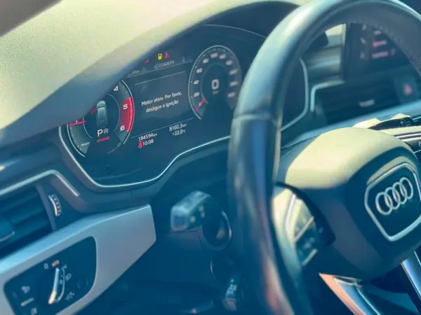 Audi A4 2.0 TDI multitronic Business Line 25