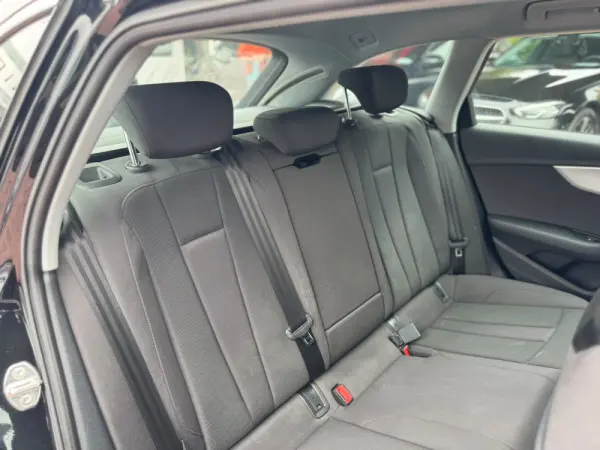Audi A4 25