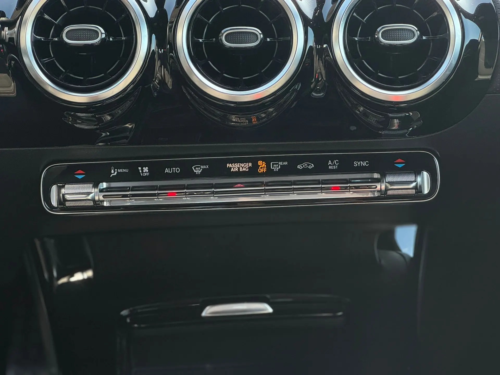 Mercedes-Benz A 180 Limousine d 7G-DCT AMG Line 16