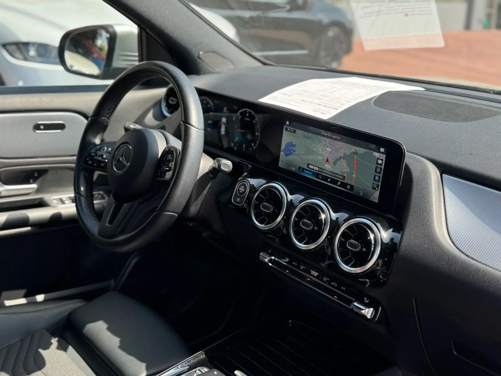 Mercedes-Benz GLA 200 d 4Matic 8G-DCT Special Edition 17